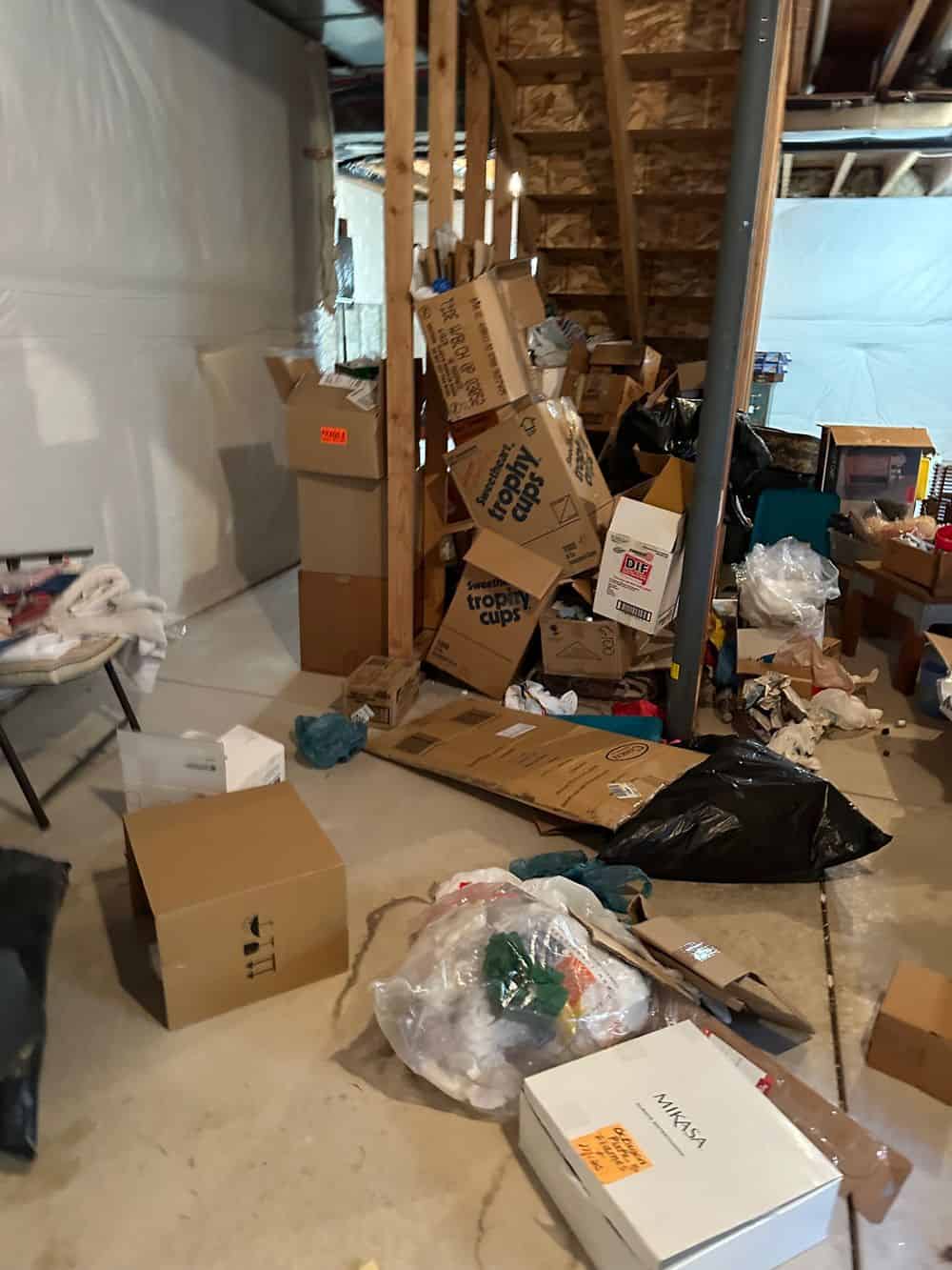 Hoarder House Clean Up Services  image