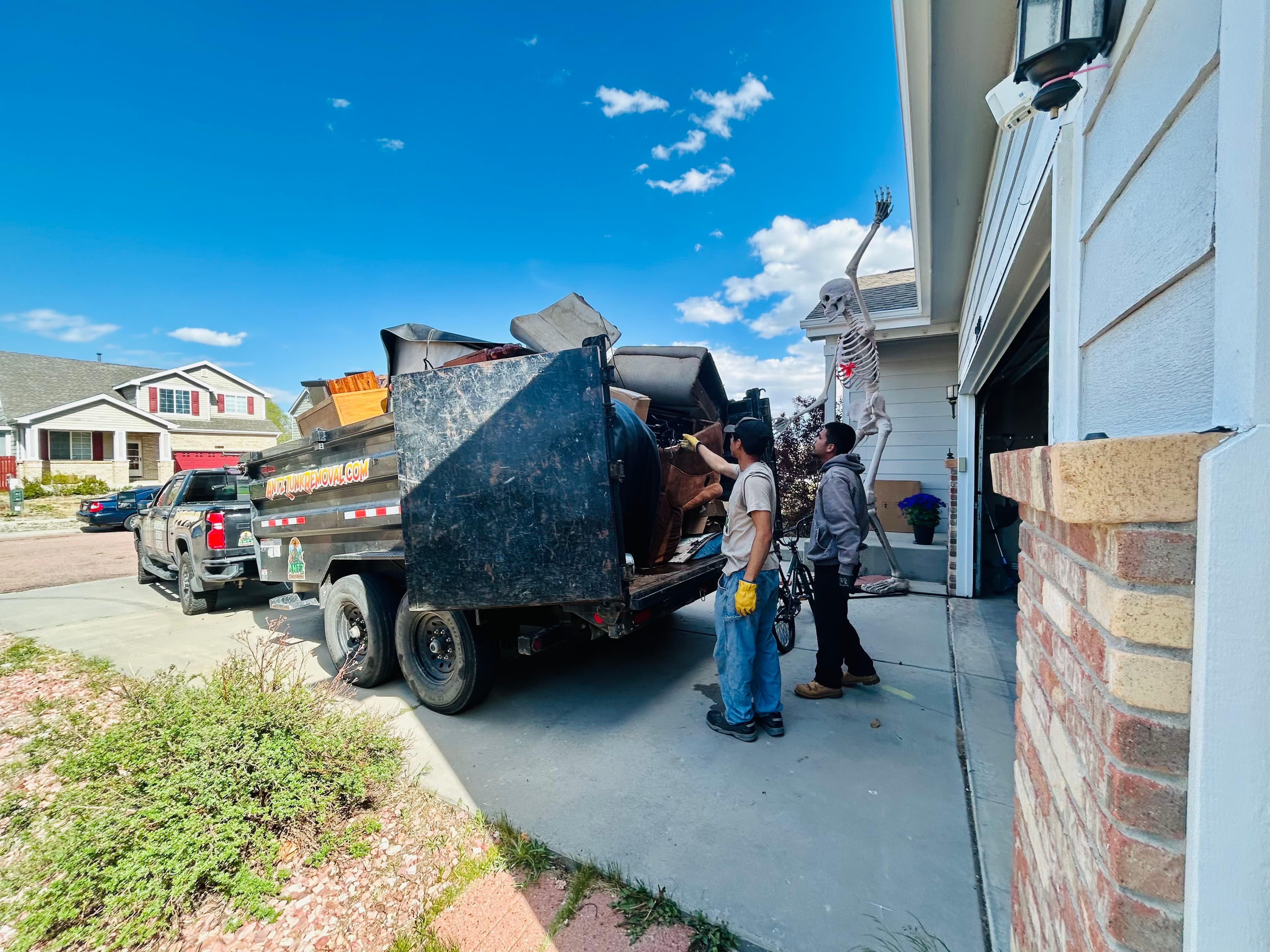 Project Your Garage Cleanout Crew Is Ready for Summer image