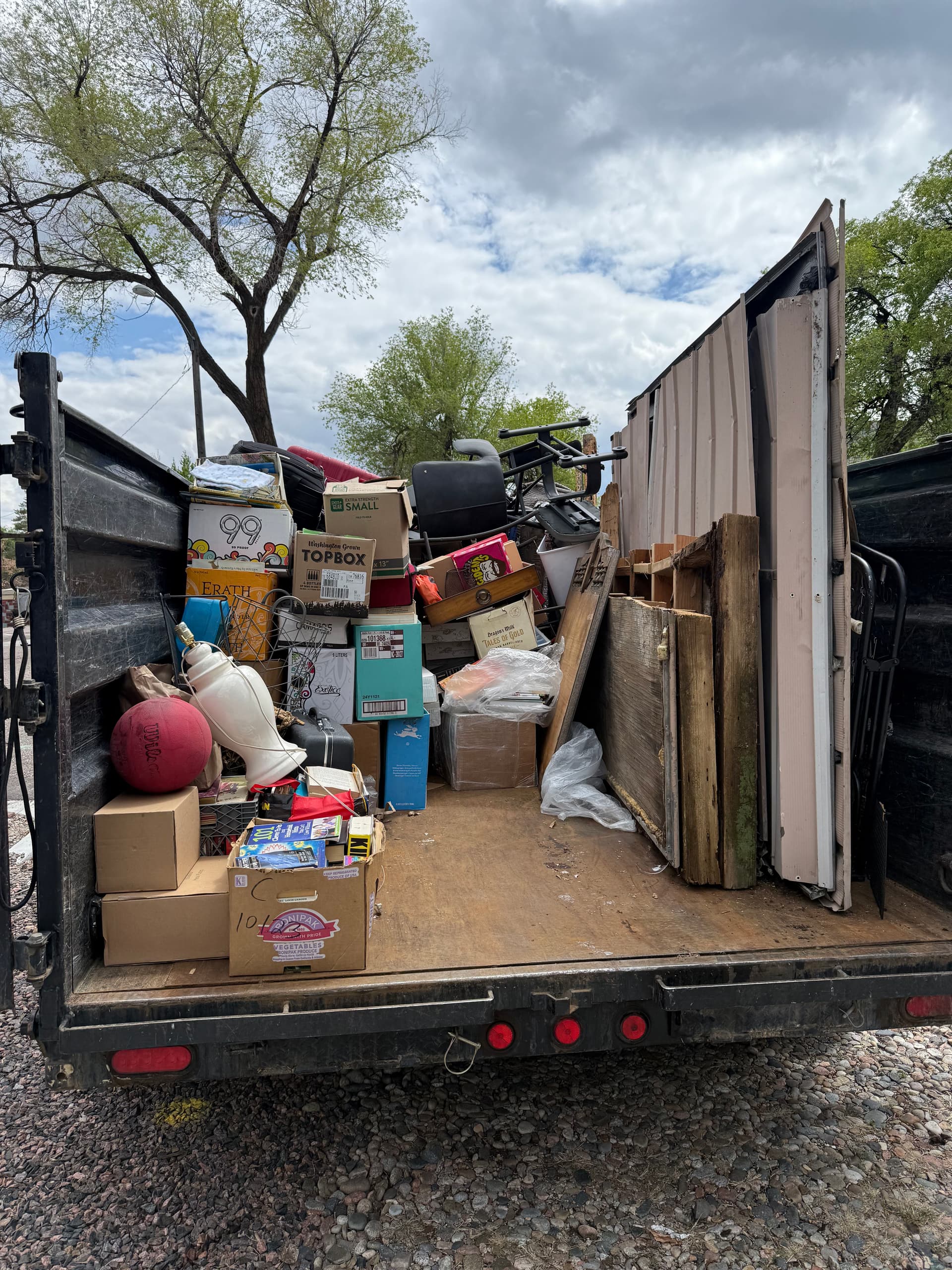 A Truck Full of Clutter Gone So You Don't Have To Deal With It image