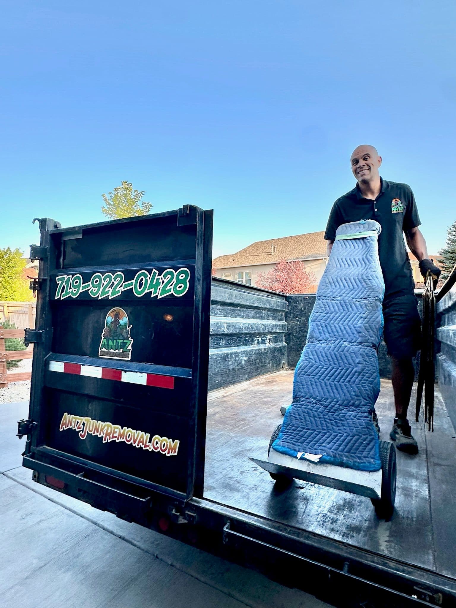 Project Efficient Junk Removal for Clutter-Free Homes image